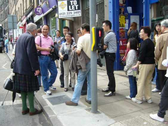 Chinese tourists in Edinburgh. Image via Wikimedia Commons
